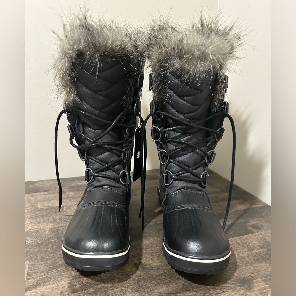 SOREL Women's Tofino II Waterproof Insulated Winter Boot with Faux Fur Cuff